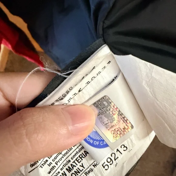 Canada Goose Girls Red Jacket - Picture 2 of 6